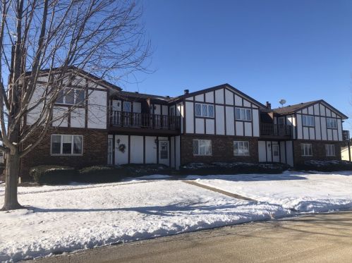 1010 Innsbruck Ln, Hollowayville, IL 61356-2509