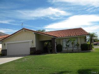 2881 Mojave Ct, Highland, CA 92346-1787