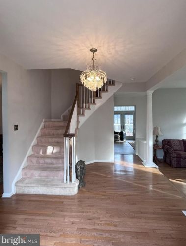 13267 Fallen Leaf Ct, Woodbridge VA  22192-4924 exterior