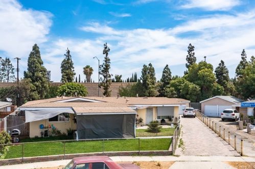 9321 Picadilly Way, Anaheim, CA 92801-1464