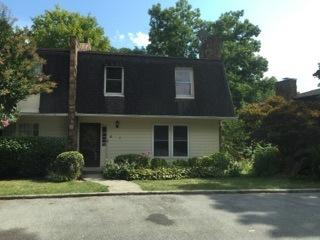 3411 Stonehenge Sq, Roanoke VA  24018-5037 exterior