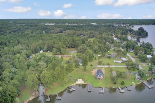 1198 Moultrie Dr, Foreston, SC 29102-6780