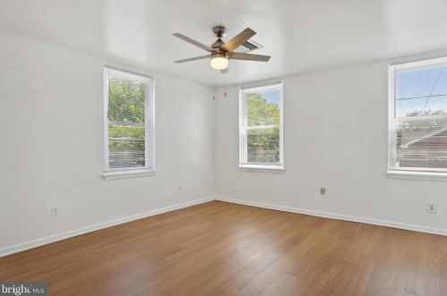 900 5 St, Philadelphia PA 19123-1455 exterior