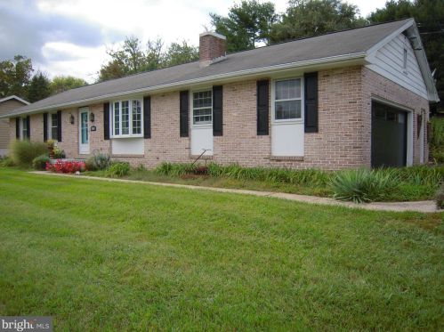 1700 Stony Battery Rd, Lancaster, PA 17601-1283
