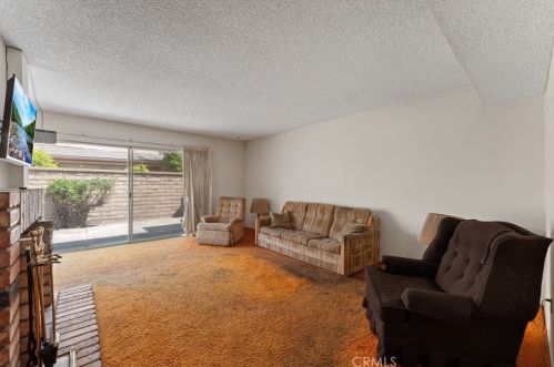 1125 Dresden St, Anaheim, CA 92801-1945