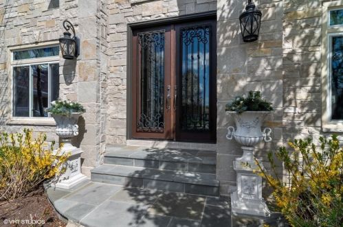 4204 Delaware Ct, Naperville, IL 60564-7128