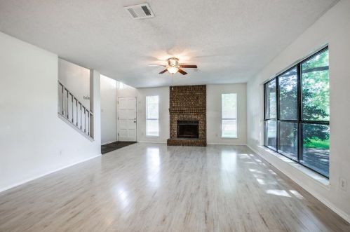 521 Bent Creek Dr, Garland TX  75040-1110 exterior