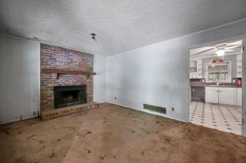 9358 Knox Bridge Hwy, Holly Springs, GA 30114-4568