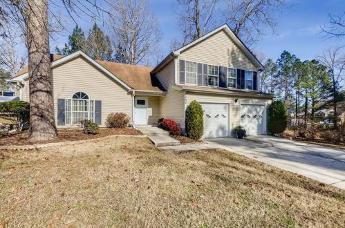 6494 Sarah Pl, Lithonia, GA 30058-6184