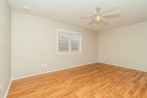 2207 Grapevine Ln, Carrollton TX  75007-3425 exterior