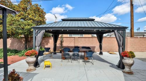 2655 Shadow Ln, Anaheim CA  92801-3036 exterior