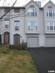 2772 Red Oak Cir, Bethlehem, PA 18017-2773