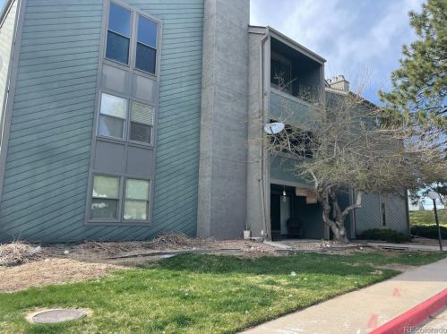 14130 Temple Dr, Denver, CO 80015-1163
