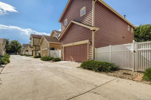 17022 Wyoming Dr, Denver CO 80017-5295 exterior