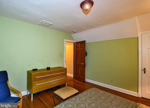 621 Greenbrier Dr, Silver Spring MD 20910-4230 exterior