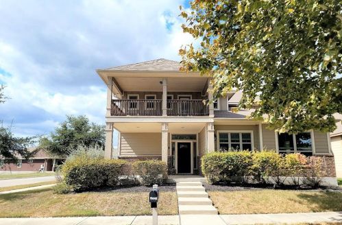 2001 Herzog, Uhland TX  78640-6433 exterior