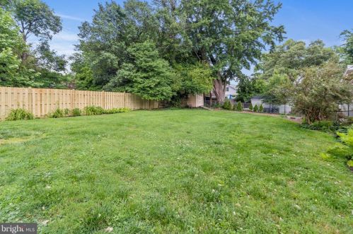 608 Greenbrier Dr, Silver Spring MD 20910-4269 exterior