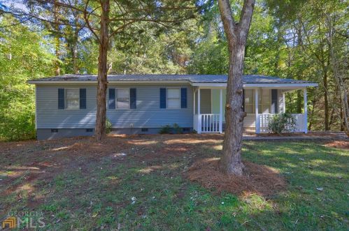 40 Harriette Dr, Stockbridge, GA 30281-3867