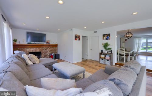 1525 Lambeth Rd, Lancaster PA  17601-5041 exterior