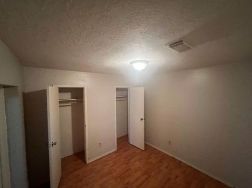 205 Bert St, Angleton TX 77515-5274 exterior