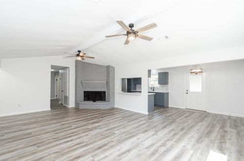 9813 Wren Ct, Conroe TX  77385-3729 exterior