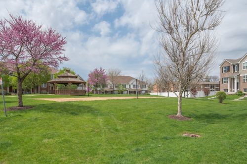 1903 Oxley Cir, Naperville IL  60563-4176 exterior