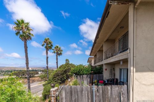 340 El Camino Real, Oceanside CA  92058-3801 exterior