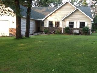 10653 Georgetown Dr, Demotte, IN 46310-8227