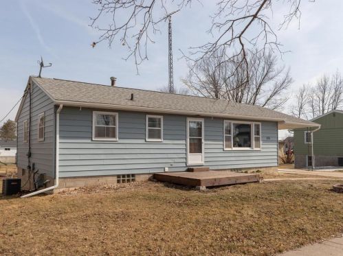 115 3rd St, Plainview, MN 55964-1232