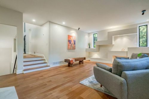 620 Colebrook Ct, Atlanta GA  30327-4710 exterior