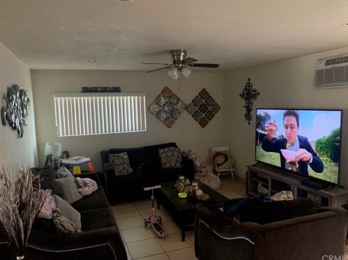 5945 Limonite Ave, Riverside, CA 92509-6565