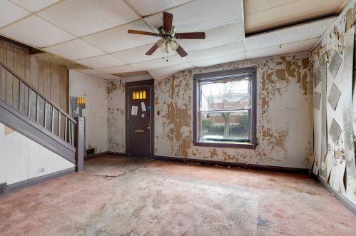 825 90th Pl, Chicago, IL 60619-7507