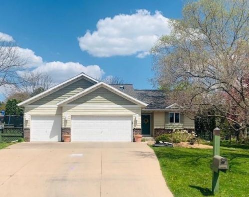 617 Watab Ct, Sartell, MN 56377-1938