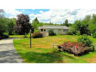 1 Frost Rd, Derry, NH 03038-4435