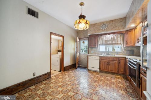 2217 13th St, Philadelphia PA  19133-1010 exterior