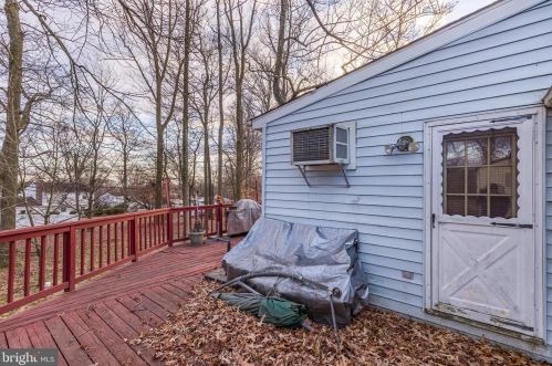 427 Holiday Dr, Aberdeen MD  21001-1813 exterior