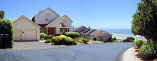 90767 Southview Ln, Florence, OR 97439-8655