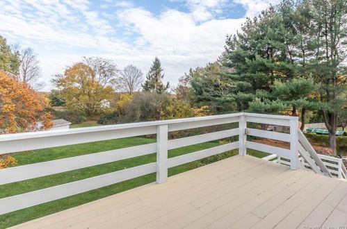 33 Camelot Dr, Upper Stepney CT  06468-2004 exterior