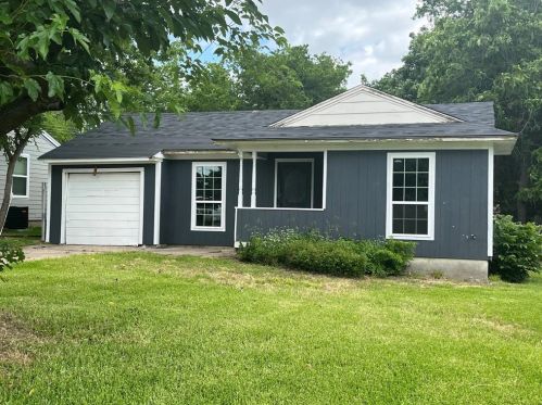 3212 Poplar St, Greenville, TX 75402-6648