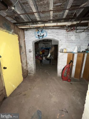 601 Chelten Ave, Philadelphia PA  19126-3825 exterior