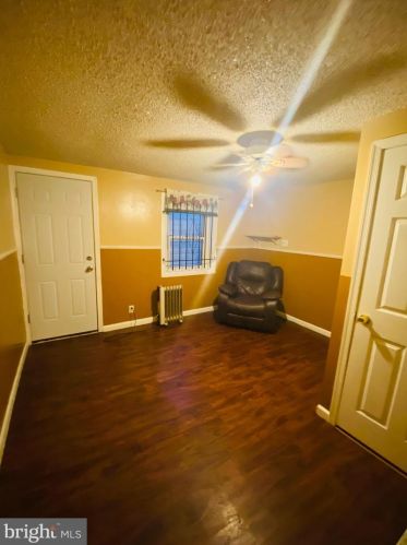 3023 3 St, Philadelphia PA 19133-3228 exterior