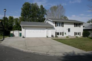 172 Prairiewood Cir, Kindred, ND 58051-4201