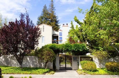 707 Bryant St, Palo Alto, CA 94301-2554