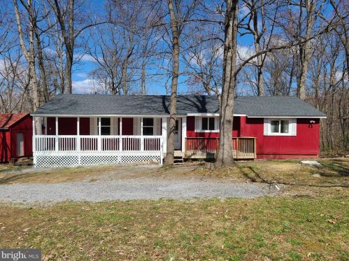 14 Possum Hollow Trl, Gerrardstown, WV 25420-4325