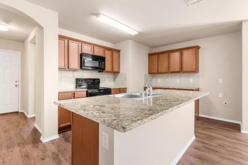 2100 Meadow Park Dr, Princeton TX  75407-2639 exterior