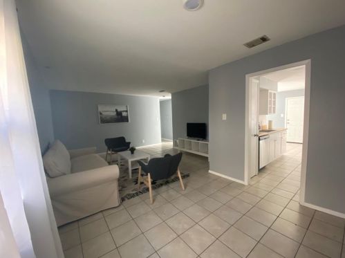 5737 Alsace Trl, Austin TX  78724-6178 exterior