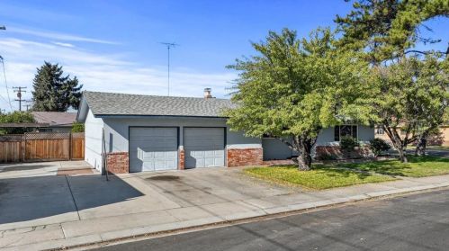 2201 Earlmar Dr, Modesto, CA 95350-2726