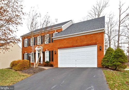 10015 Island Fog Ct, Bristow, VA 20136-1923