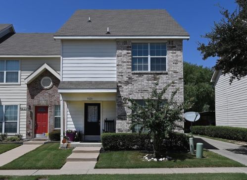 5828 Giddyup Ln, Fort Worth TX  76179-7355 exterior