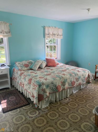 70 Old Ivy Rd, Stockbridge GA  30281-2129 exterior